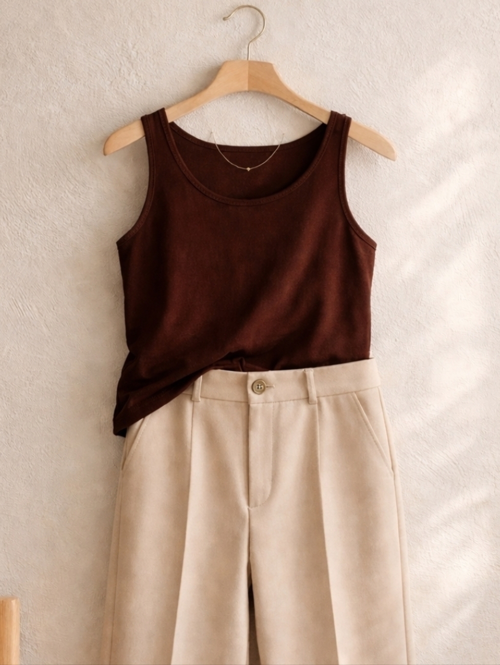 NWT VTG DKNY Essentials Brown Scoop Neck Tank Top M Y2K Minimalist